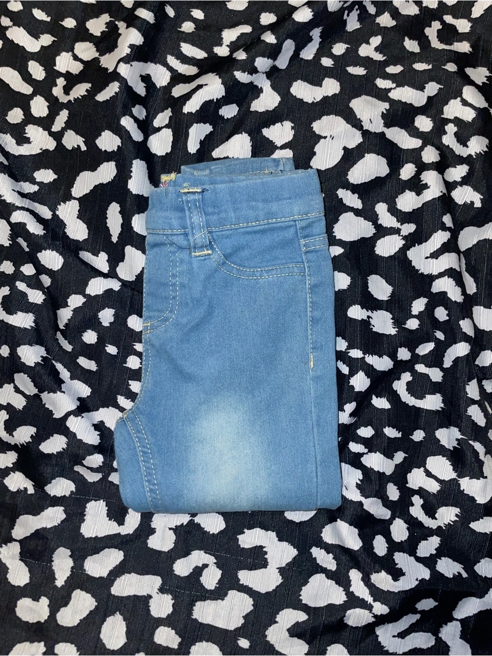 Jeans - Picture 3 of 4